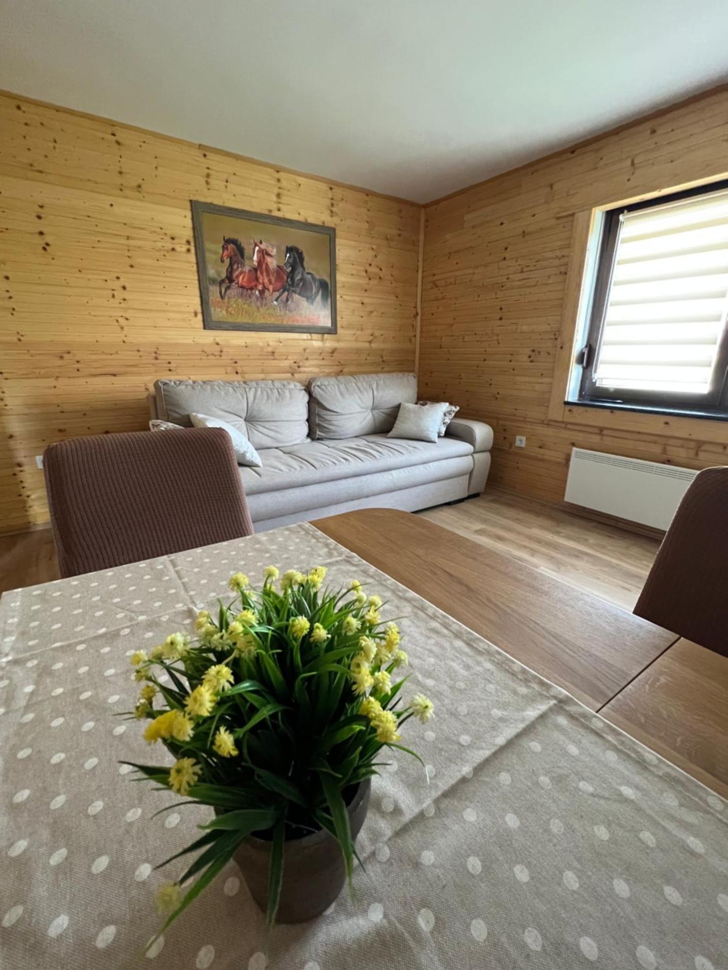 Zen Den Apartments Otocac Luaran gambar
